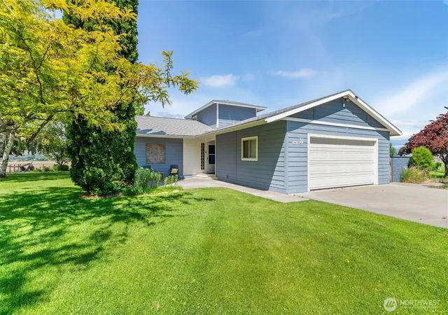 Single family home for sale at 32 Midland Rd, Brewster, WA 98812 | MLS# NWM2523384