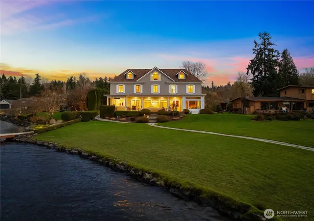 Photo 2 of Mansion for sale at 649 E Lake Sammamish Pkwy Se, Sammamish, WA 98074 | MLS# NWM2523400 | Listing updated on 2026-10-01