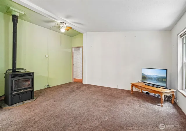 Photo 4 of Manufactured home for sale at 5160 Blacktail Ln, Langley, WA 98260 | MLS# NWM2523403 | Listing updated on 2026-09-21