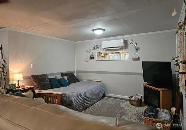 Photo 3 of Single family home for sale at 11 N Hamma Dr W, Hoodsport, WA 98548 | MLS# NWM2523440 | Listing updated on 2026-09-21
