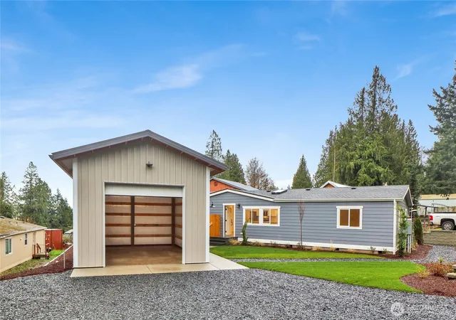 Photo 4 of Sale Pending at 3613 Galiano Dr, Ferndale, WA 98248 | MLS# NWM2523474 | Listing updated on 2026-08-19
