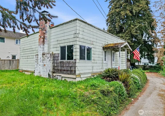 Photo 1 of Single family home for sale at 22018 76th Avenue W, Edmonds, WA 98026 | MLS# NWM2523497 | Listing updated on 2026-10-02