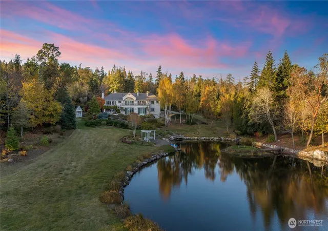 Photo 3 of Single family home for sale at 4205 Sw Point Robinson Rd, Vashon, WA 98070 | MLS# NWM2523522 | Listing updated on 2026-09-21