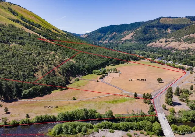Photo 1 of Single family home for sale at 992 Highway 142 E, Lyle, WA 98635 | MLS# NWM2523534 | Listing updated on 2026-09-21