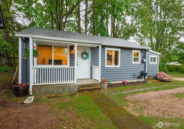 Photo 1 of Single family home for sale at 15504 25th Avenue Ne, Shoreline, WA 98155 | MLS# NWM2523544 | Listing updated on 2026-07-23