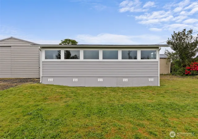 Photo 4 of Single family home for sale at 1642 State Route 105, Grayland, WA 98547 | MLS# NWM2523547 | Listing updated on 2026-09-25