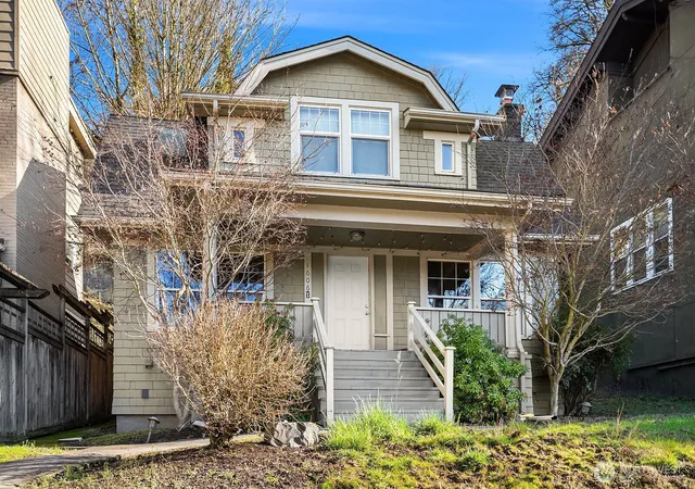 Photo 1 of Single family home for sale at 1606 Lakeview Blvd E, Seattle, WA 98102 | MLS# NWM2523560 | Listing updated on 2026-09-21