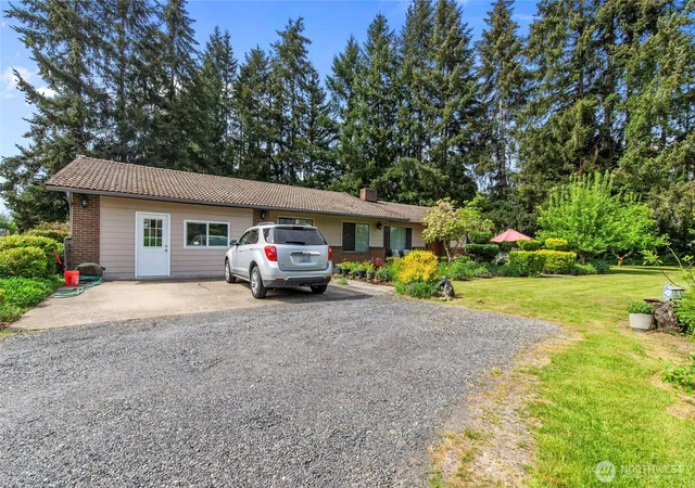 Photo 2 of Single family home for sale at 3903 Harrison Ave, Centralia, WA 98531 | MLS# NWM2523578 | Listing updated on 2026-10-01