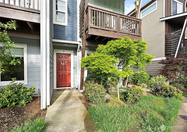 Photo 3 of Sale Pending at 17411 118th Avenue Ct E #A, Puyallup, WA 98374 | MLS# NWM2523597 | Listing updated on 2026-09-29