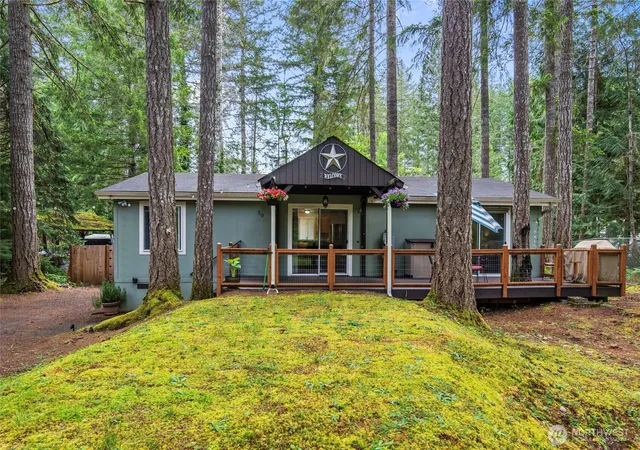 Photo 1 of Single family home for sale at 30 N Carp Pl, Hoodsport, WA 98548 | MLS# NWM2523599 | Listing updated on 2026-09-21