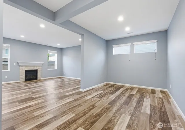 Photo 3 of Single family home for sale at 914 O'farrell Ln NW, Orting, WA 98360 | MLS# NWM2523609 | Listing updated on 2026-10-01