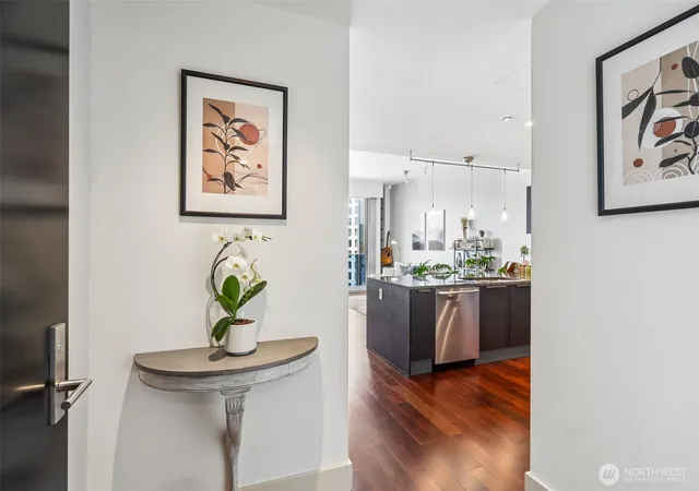 Photo 3 of Condo for sale at 737 Olive Way #3701, Seattle, WA 98101 | MLS# NWM2523625 | Listing updated on 2026-09-21