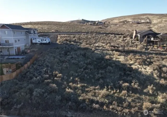 Photo 2 of Land for sale at 0 Vue Crst Rd Nw, Ephrata, WA 98823 | MLS# NWM2523627 | Listing updated on 2026-09-21