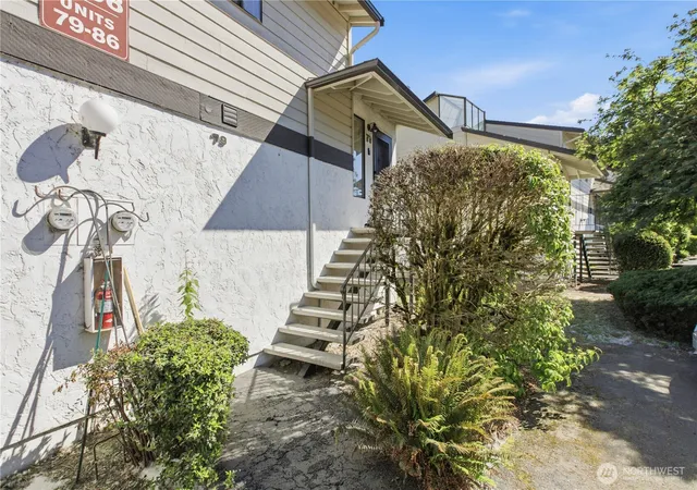 Photo 2 of Townhouse for sale at 1808 Maple Ln #79, Kent, WA 98030 | MLS# NWM2523803 | Listing updated on 2026-09-21