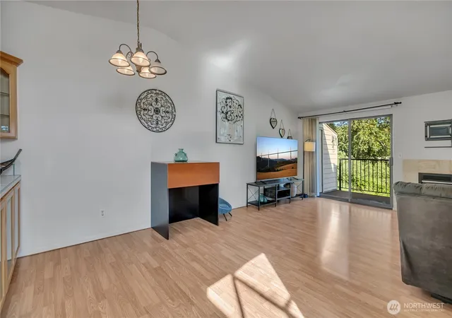 Photo 3 of Townhouse for sale at 1808 Maple Ln #79, Kent, WA 98030 | MLS# NWM2523803 | Listing updated on 2026-09-21