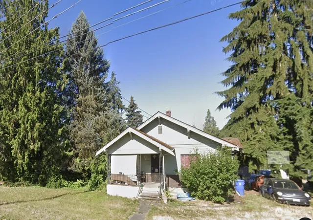 Photo 2 of Sale Pending at 6422 Pacific Ave, Tacoma, WA 98408 | MLS# NWM2523823 | Listing updated on 2026-09-25