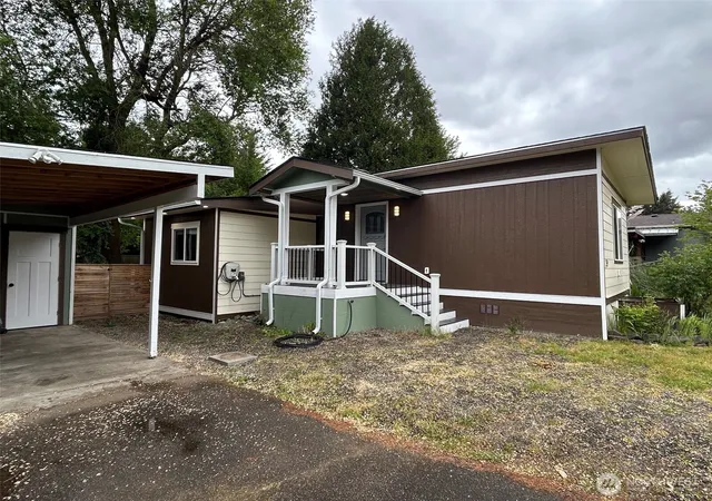 Manufactured home for sale at 6200 Fair Oaks Rd SE #32, Olympia, WA 98513 | MLS# NWM2523848