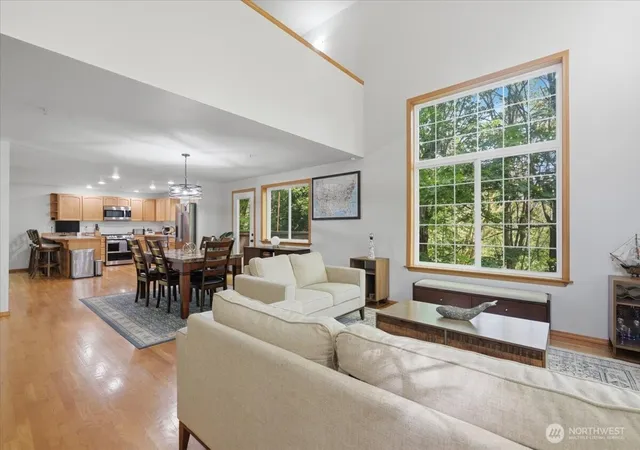 Photo 2 of Single family home for sale at 6534 Ne 198th Street, Kenmore, WA 98028 | MLS# NWM2523870 | Listing updated on 2026-09-21