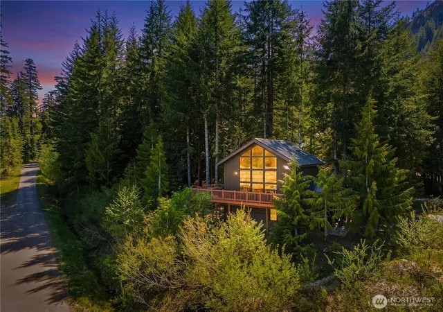 Photo 3 of Single family home for sale at 350 Rampart Dr, Snoqualmie Pass, WA 98068 | MLS# NWM2523908 | Listing updated on 2026-09-24