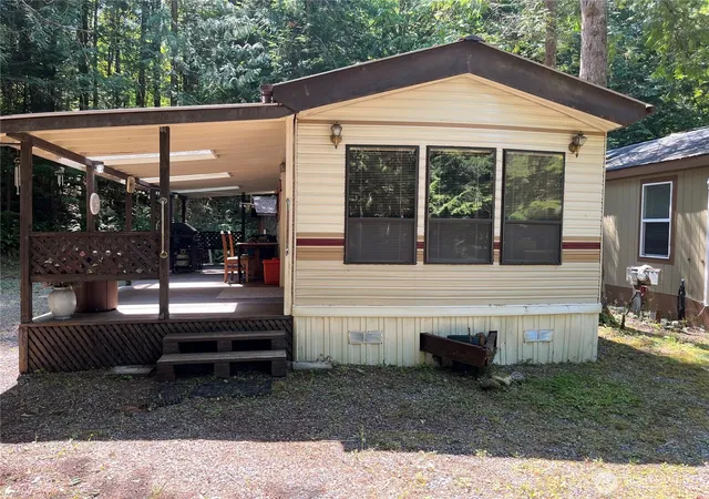 Photo 1 of Manufactured home for sale at 97 1 Goldrush Rd, Deming, WA 98244 | MLS# NWM2523943 | Listing updated on 2026-09-30