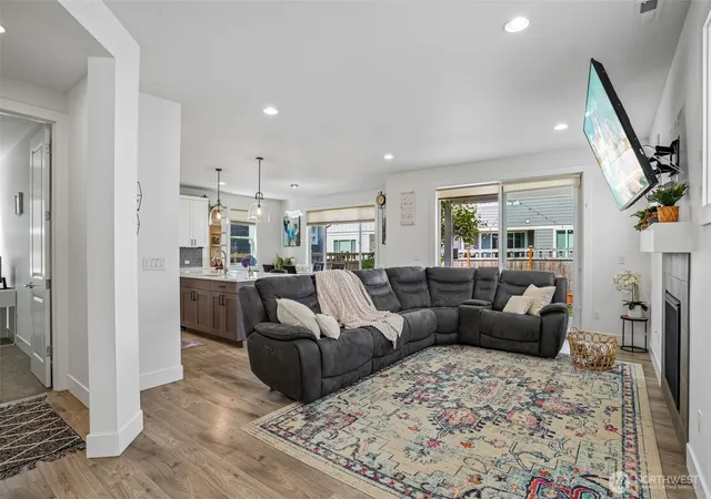 Photo 3 of Single family home for sale at 22862 Birch Ave Se, Black Diamond, WA 98010 | MLS# NWM2523945 | Listing updated on 2026-09-21