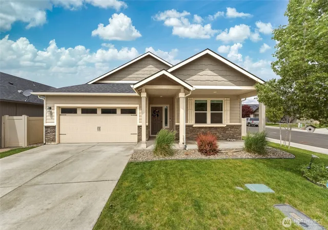 Photo 2 of Single family home for sale at 1338 Sw Virginia St, College Place, WA 99324 | MLS# NWM2523987 | Listing updated on 2026-09-27