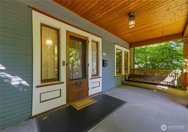 Photo 3 of Sale Pending at 407 N J St, Tacoma, WA 98403 | MLS# NWM2524020 | Listing updated on 2026-09-29