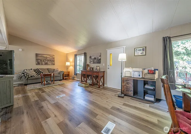 Photo 3 of Manufactured home for sale at 7427 154th Street E #14, Puyallup, WA 98375 | MLS# NWM2524057 | Listing updated on 2026-09-21