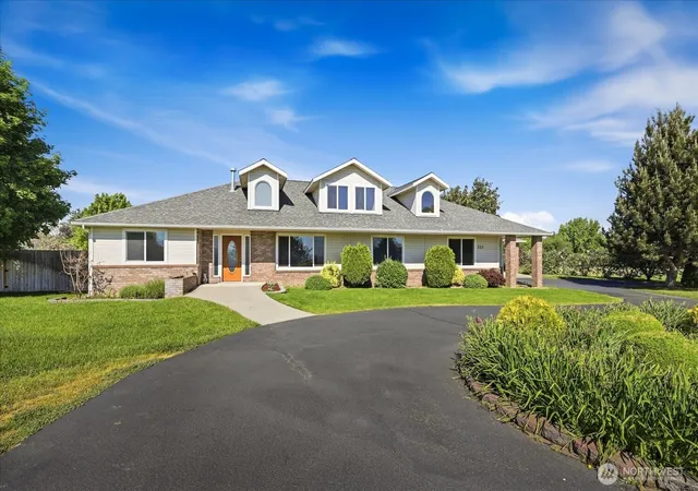 Photo 1 of Single family home for sale at 221 Shane Porter Rd, Walla Walla, WA 99362 | MLS# NWM2524063 | Listing updated on 2026-10-01