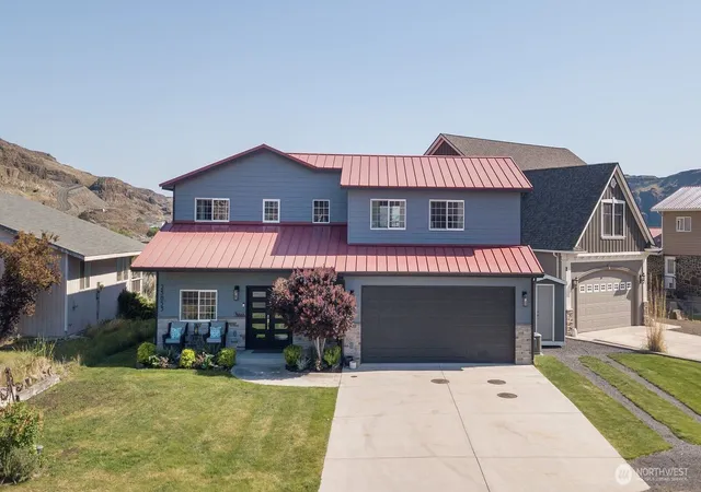 Photo 2 of Single family home for sale at 25053 Sw Wanapum St, Quincy, WA 98848 | MLS# NWM2524120 | Listing updated on 2026-09-21