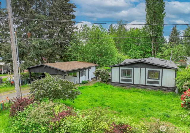 Photo 3 of Manufactured home for sale at 2609 114th Way Sw, Olympia, WA 98512 | MLS# NWM2524124 | Listing updated on 2026-09-21