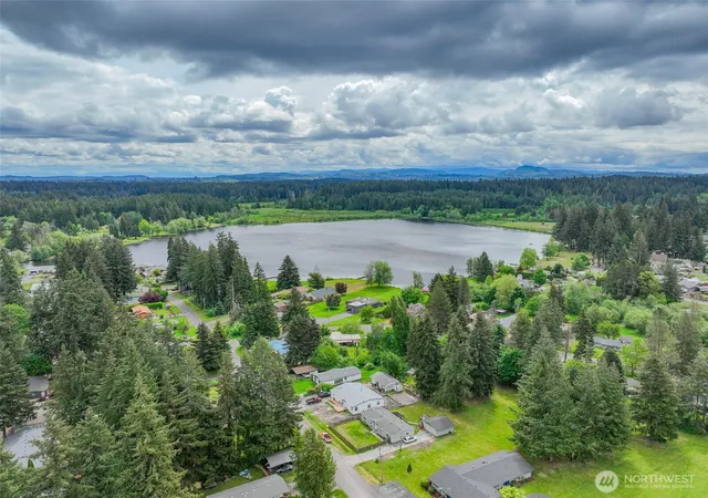 Photo 4 of Manufactured home for sale at 2609 114th Way SW, Olympia, WA 98512 | MLS# NWM2524124 | Listing updated on 2026-09-21