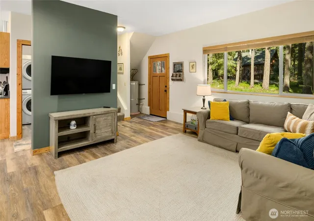 Photo 2 of Single family home for sale at 401 Why Worry Ln, Ronald, WA 98940 | MLS# NWM2524131 | Listing updated on 2026-09-21
