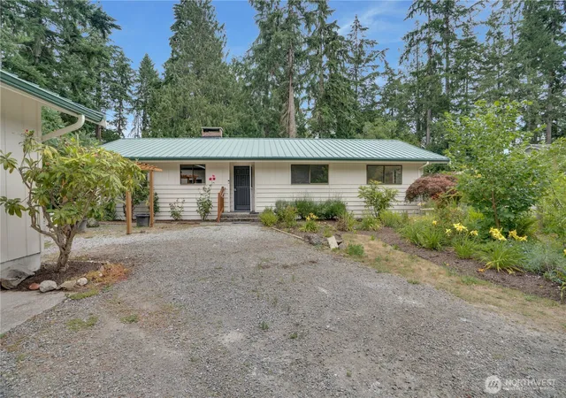 Photo 2 of Sale Pending at 4270 Fir Dr Ne, Bremerton, WA 98310 | MLS# NWM2524147 | Listing updated on 2026-09-24