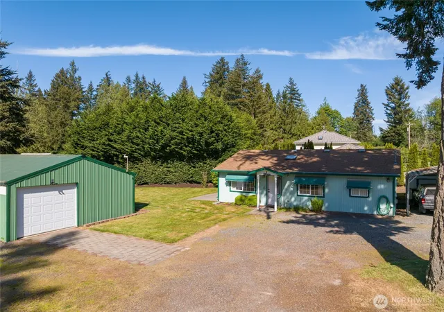 Photo 3 of Single family home for sale at 1529 150th Place Nw, Marysville, WA 98271 | MLS# NWM2524175 | Listing updated on 2026-09-21