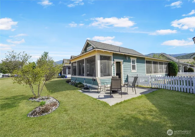 Photo 4 of Single family home for sale at 105 Flip Flop Ln, Oroville, WA 98844 | MLS# NWM2524176 | Listing updated on 2026-09-23