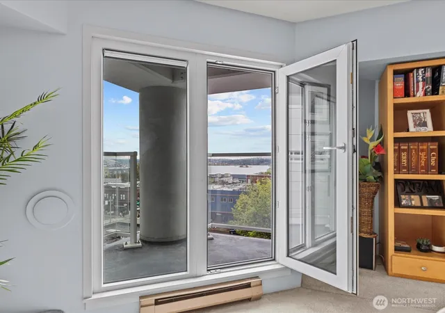 Photo 3 of Sale Pending at 121 Vine St #601, Seattle, WA 98121 | MLS# NWM2524194 | Listing updated on 2026-09-25