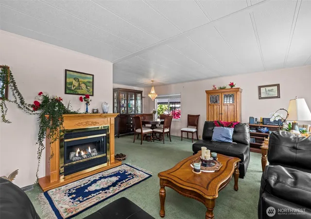 Photo 3 of Manufactured home for sale at 11436 Se 208th Street #162, Kent, WA 98031 | MLS# NWM2524217 | Listing updated on 2026-09-21