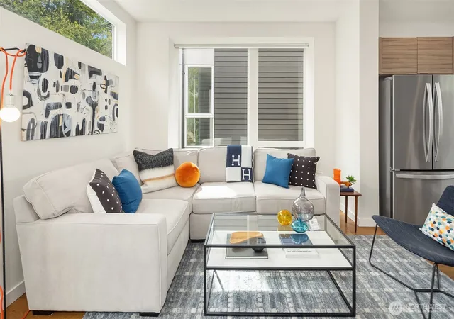 Photo 3 of Townhouse for sale at 3029 3rd Avenue W #B, Seattle, WA 98119 | MLS# NWM2524220 | Listing updated on 2026-09-21