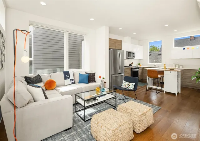 Photo 3 of Townhouse for sale at 3029 3rd Avenue W #B, Seattle, WA 98119 | MLS# NWM2524220 | Listing updated on 2026-09-21