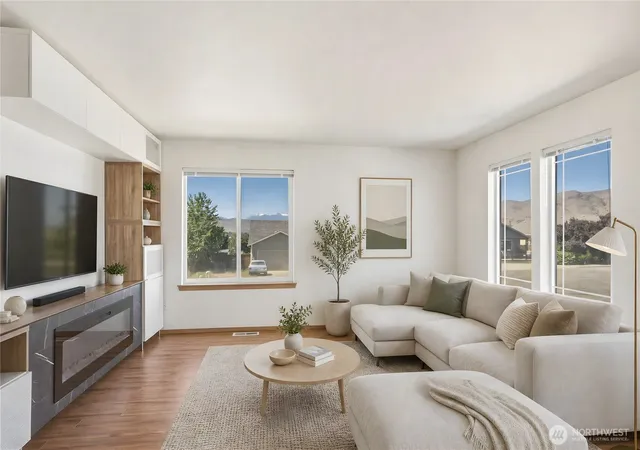 Photo 3 of Sale Pending at 3935 Ne Vista Del Rey Dr, East Wenatchee, WA 98802 | MLS# NWM2524254 | Listing updated on 2026-09-30