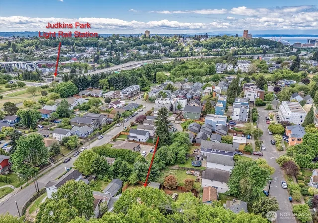 Photo 2 of Single family home for sale at 1113 26th Avenue S, Seattle, WA 98144 | MLS# NWM2524298 | Listing updated on 2026-09-21
