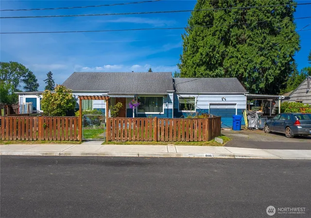Photo 3 of Sale Pending at 8446 E B St, Tacoma, WA 98445 | MLS# NWM2524313 | Listing updated on 2026-09-25