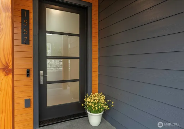 Photo 4 of Condo for sale at 1557 Mitchell Ave #2, Blaine, WA 98230 | MLS# NWM2524326 | Listing updated on 2026-09-29