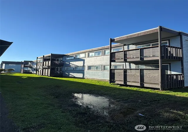 Photo 3 of Multi family home for sale at 702 L St, Hoquiam, WA 98550 | MLS# NWM2524342 | Listing updated on 2026-09-21
