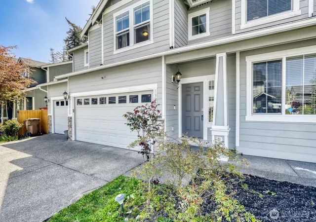 Photo 3 of Single family home for sale at 1328 E 51st Street, Tacoma, WA 98404 | MLS# NWM2524351 | Listing updated on 2026-09-21