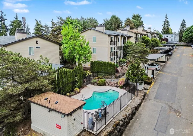 Photo 4 of Condo for sale at 13616 NE 7th Street #E3, Bellevue, WA 98005 | MLS# NWM2524391 | Listing updated on 2026-09-29