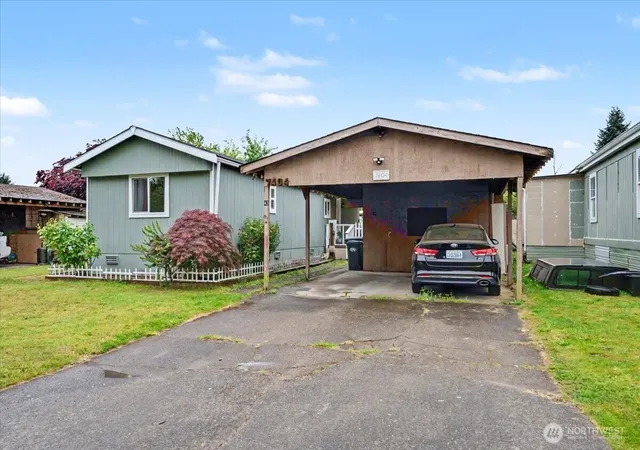 Manufactured home for sale at 7404 187th Street Ct E #43, Puyallup, WA 98375 | MLS# NWM2524430