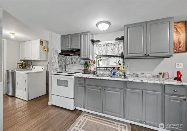 Photo 2 of Manufactured home for sale at 7404 187th Street Ct E #43, Puyallup, WA 98375 | MLS# NWM2524430 | Listing updated on 2026-09-21