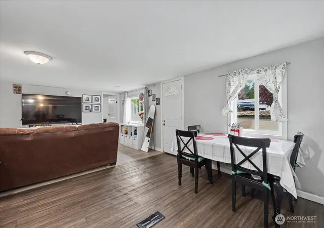 Photo 4 of Manufactured home for sale at 7404 187th Street Ct E #43, Puyallup, WA 98375 | MLS# NWM2524430 | Listing updated on 2026-09-21